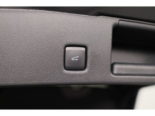 Ford Kuga 2.5 PHEV Active X | Direct Leverbaar! | Winter Pack | Trekhaak | Open Dak | Technology Pack | 19'... ActivLease financial lease
