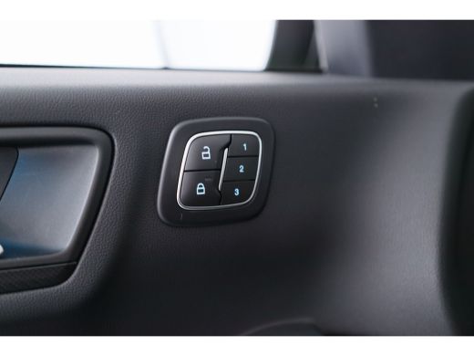 Ford Kuga 2.5 PHEV ST-Line X | Snel Leverbaar! | Winterpack | Open Dak | Wegklapbare Trekhaak | Technology ... ActivLease financial lease