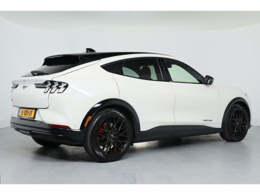 Ford Mustang Mach-E Extended AWD 98 kWh | 20 inch | Technology Pack Plus | Panoramadak | B&O | 360 Camera | El... ActivLease financial lease