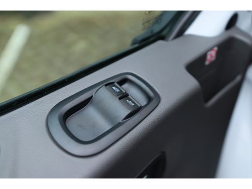 Ford Transit 350 2.0 TDCI L3H2 Trend Automaat | € 7.455,- Voorraad Voordeel | Navigatie | Trekhaak | Cruise | ... ActivLease financial lease