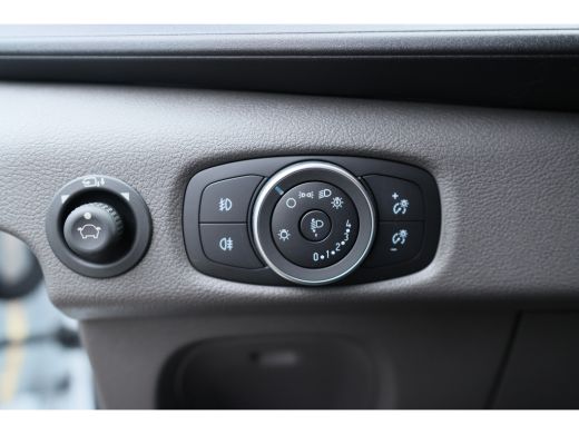 Ford Transit 350 2.0 TDCI L3H2 Trend Automaat | € 7.455,- Voorraad Voordeel | Navigatie | Trekhaak | Cruise | ... ActivLease financial lease