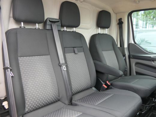 Ford Transit Custom 300 2.0 TDCI L2H1 Trend | Betimmering | Imperiaal | Sidebars | Navigatie | Cruise Control | DAB |... ActivLease financial lease