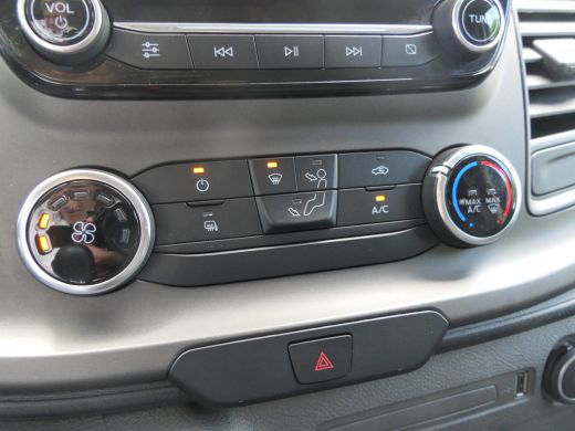 Ford Transit Custom 300 2.0 TDCI L2H1 Trend | Betimmering | Imperiaal | Sidebars | Navigatie | Cruise Control | DAB |... ActivLease financial lease
