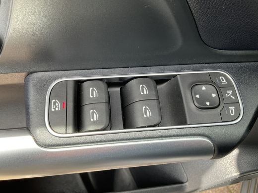 Mercedes B-Klasse 180 Business Solution Luxury Automaat Pano Leder Adap.Cruise Vol Opties! ActivLease financial lease