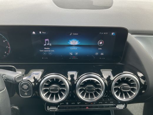 Mercedes B-Klasse 180 Business Solution Luxury Automaat Pano Leder Adap.Cruise Vol Opties! ActivLease financial lease