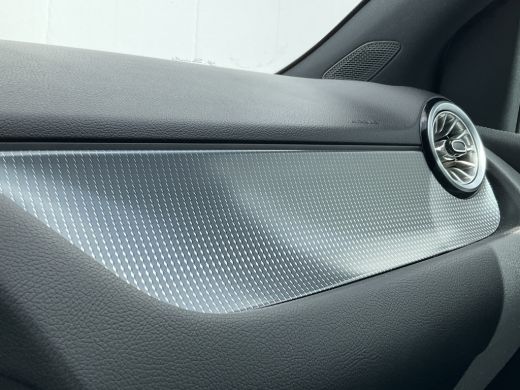 Mercedes B-Klasse 180 Business Solution Luxury Automaat Pano Leder Adap.Cruise Vol Opties! ActivLease financial lease