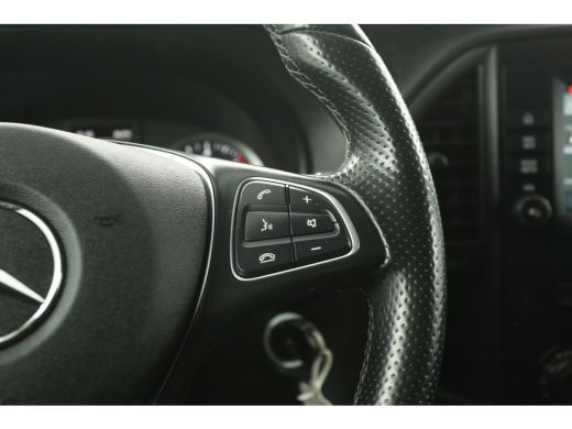 Mercedes Vito 114 CDI Automaat Airco Camera Cruise Carplay Trekhaak 18''LMV Navigatie Stoelverwarming ActivLease financial lease