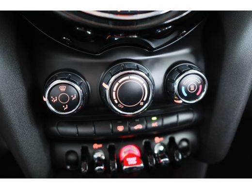 Mini One 1.5 Business Automaat | Navigatie | Cruise Control | Apple Carplay / Android Auto | Lichtmetalen ... ActivLease financial lease