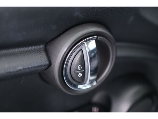Mini One 1.5 Business Automaat | Navigatie | Cruise Control | Apple Carplay / Android Auto | Lichtmetalen ... ActivLease financial lease
