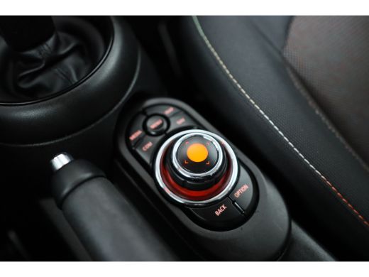 Mini One 1.5 Business Automaat | Navigatie | Cruise Control | Apple Carplay / Android Auto | Lichtmetalen ... ActivLease financial lease