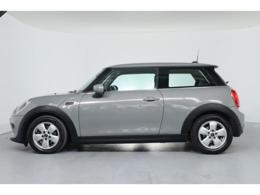 Mini One 1.5 Business Automaat | Navigatie | Cruise Control | Apple Carplay / Android Auto | Lichtmetalen ... ActivLease financial lease