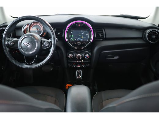 Mini One 1.5 Business Automaat | Navigatie | Cruise Control | Apple Carplay / Android Auto | Lichtmetalen ... ActivLease financial lease