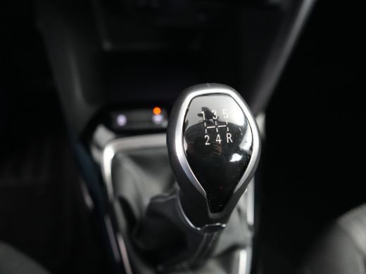 Opel Corsa BLACK EDITION | AIRCO | CRUISE CONTROLE | LICHTMETALEN VELGEN | APPLE CARPLAY / ANDROID AUTO ActivLease financial lease