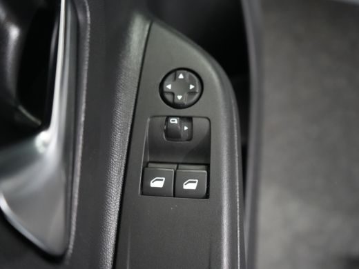 Opel Corsa BLACK EDITION | AIRCO | CRUISE CONTROLE | LICHTMETALEN VELGEN | APPLE CARPLAY / ANDROID AUTO ActivLease financial lease