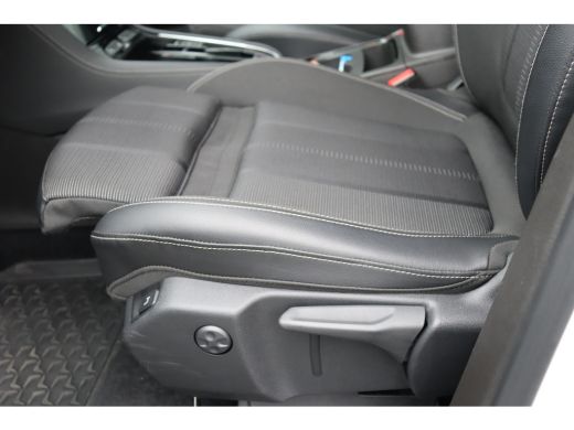 Opel Grandland 1.2 TURBO 130PK LEVEL 4 GS AUTOMAAT / NAVI / LEDER / CLIMA / LED / PDC / AGR / 19" LMV / WINTERPA... ActivLease financial lease