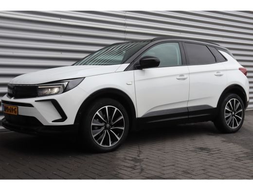 Opel Grandland 1.2 TURBO 130PK LEVEL 4 GS AUTOMAAT / NAVI / LEDER / CLIMA / LED / PDC / AGR / 19" LMV / WINTERPA... ActivLease financial lease