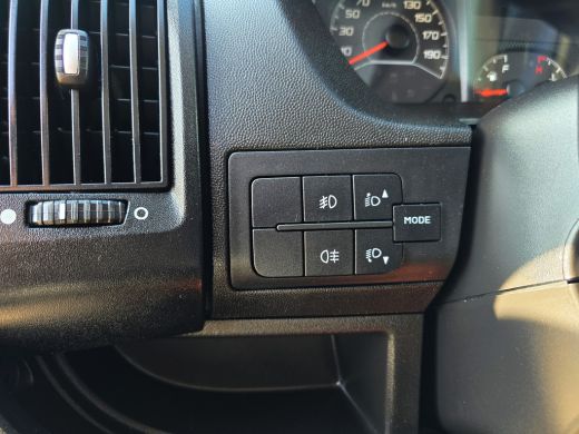 Peugeot Boxer 330 2.0 BlueHDI L2 H2 Pro - 110 Pk - Euro 6 - Koel / Vries - Airco - Cruise Control ActivLease financial lease