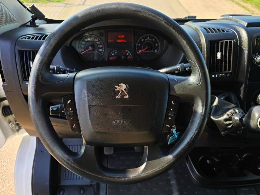 Peugeot Boxer 330 2.0 BlueHDI L2 H2 Pro - 110 Pk - Euro 6 - Koel / Vries - Airco - Cruise Control ActivLease financial lease