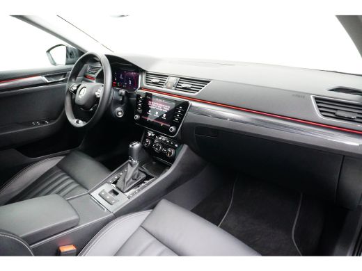 Skoda Superb Combi 1.4 TSI 218 pk iV Business Edition 6-DSG | Trekhaak wegklapbaar | Leder | Achteruitrijcamer... ActivLease financial lease