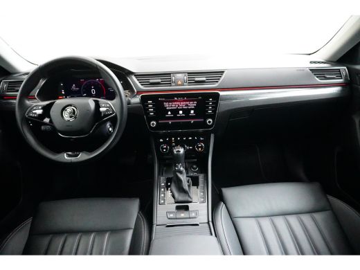 Skoda Superb Combi 1.4 TSI 218 pk iV Business Edition 6-DSG | Trekhaak wegklapbaar | Leder | Achteruitrijcamer... ActivLease financial lease