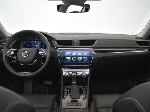 Skoda Superb Combi 1.4 TSI iV L&K Executive 218pk | Leder bekleding | Trekhaak | Canton audio | Panorama dak |... ActivLease financial lease