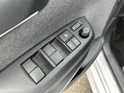 Toyota Yaris 1.5 Hybrid Executive ActivLease financial lease