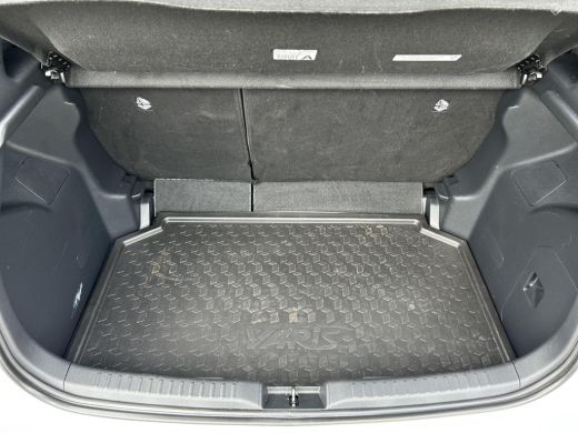 Toyota Yaris 1.5 Hybrid Executive ActivLease financial lease