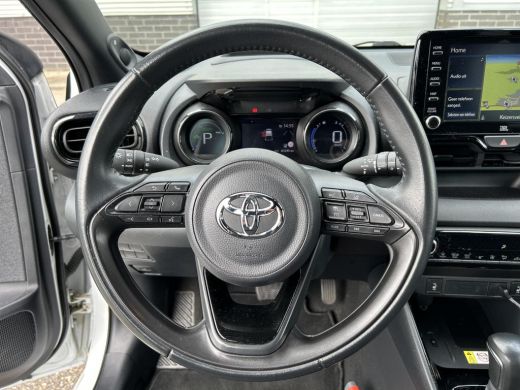 Toyota Yaris 1.5 Hybrid Executive ActivLease financial lease