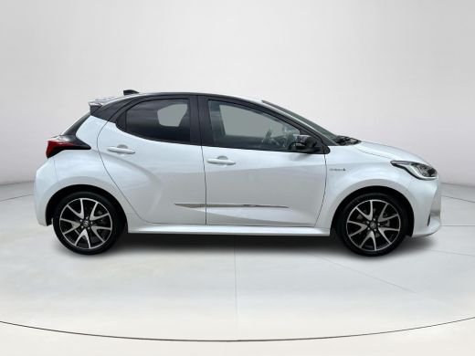Toyota Yaris 1.5 Hybrid Executive ActivLease financial lease