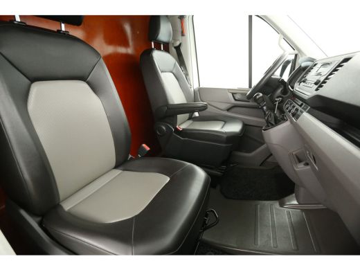 Volkswagen Crafter 35 2.0 TDI L3H3 141PK Airco Cruise 3000KG Trekgew. Trekhaak Elektrpakket ActivLease financial lease