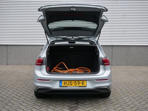 Volkswagen Golf 1.5 eHybrid Life Edition Adaptive Cruise Control - Parkeercamera - Ambiance Verlichting ActivLease financial lease
