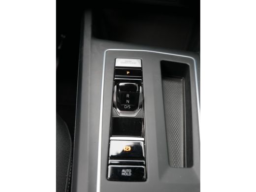 Volkswagen Golf 1.5 eHybrid Life Edition Adaptive Cruise Control - Parkeercamera - Ambiance Verlichting ActivLease financial lease