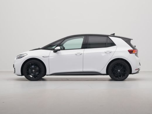 Volkswagen ID.3 Pure 150pk 45 kWh Navigatie Stuurverwarming Clima Led 124 ActivLease financial lease