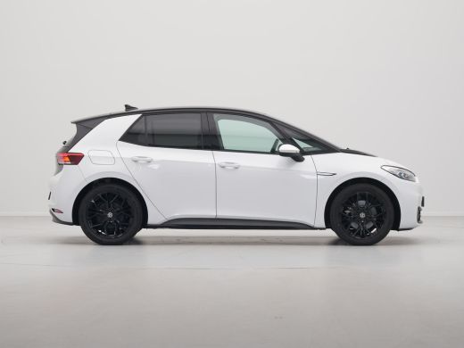 Volkswagen ID.3 Pure 150pk 45 kWh Navigatie Stuurverwarming Clima Led 124 ActivLease financial lease