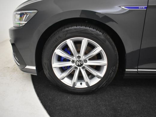 Volkswagen Passat Variant 1.4 TSI PHEV GTE Business 218pk | Panorama dak | Privacy glass | Navigatie | App connect ... ActivLease financial lease