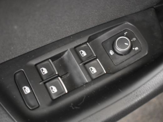 Volkswagen Passat Variant 1.4 TSI PHEV GTE Business 218pk | Panorama dak | Privacy glass | Navigatie | App connect ... ActivLease financial lease