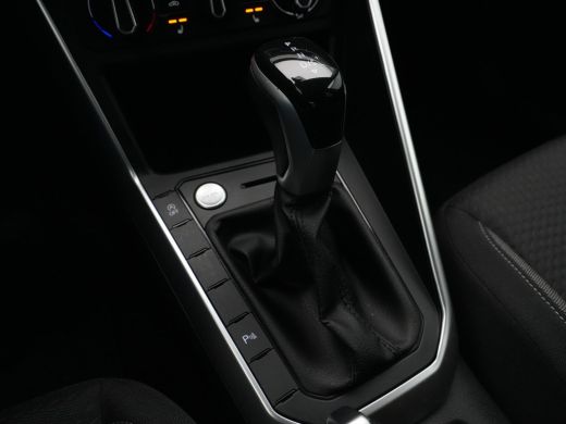 Volkswagen Polo 1.0 TSI 95pk DSG Life Edition Stoelverwarming Camera Pdc Acc Carplay 303 ActivLease financial lease