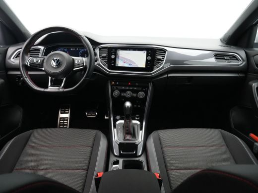 Volkswagen T-Roc 1.5 TSI 150pk DSG Sport Navigatie Camera Acc Executive Getint glas 205 ActivLease financial lease
