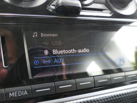 Volkswagen up! 1.0 BMT move | 5-Deurs | Airco | Bluetooth | Elektrisch Pakket | Metallic Lak ActivLease financial lease