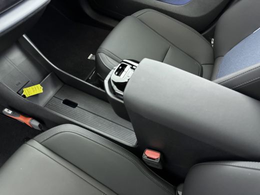 Volvo  EX30 Twin Motor Performance Ultra 69 kWh | 20"LM Velgen | Climate Pack | Getint glas | Panoramadak | H... ActivLease financial lease