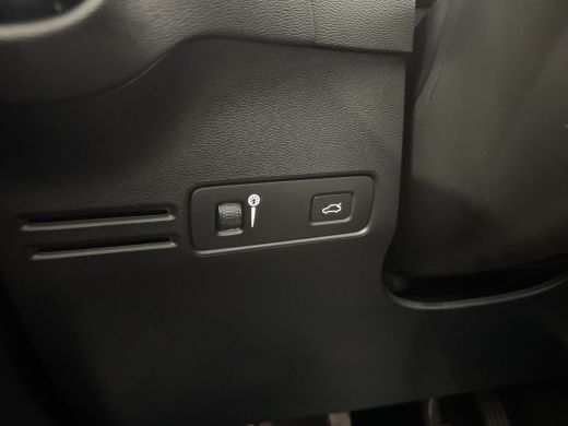 Volvo  XC40 T2 Momentum | Achteruitrijcamera | Apple Carplay/Android Auto|telefoonintegratie premium | Cruise... ActivLease financial lease
