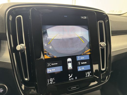 Volvo  XC40 T2 Momentum | Achteruitrijcamera | Apple Carplay/Android Auto|telefoonintegratie premium | Cruise... ActivLease financial lease
