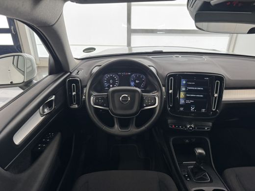 Volvo  XC40 T2 Momentum | Achteruitrijcamera | Apple Carplay/Android Auto|telefoonintegratie premium | Cruise... ActivLease financial lease