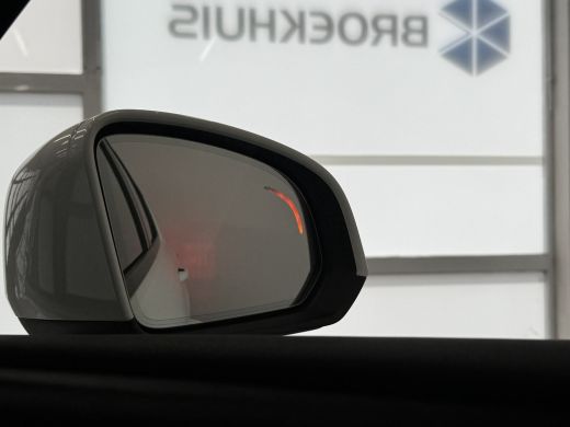 Volvo  XC40 T2 Momentum | Achteruitrijcamera | Apple Carplay/Android Auto|telefoonintegratie premium | Cruise... ActivLease financial lease