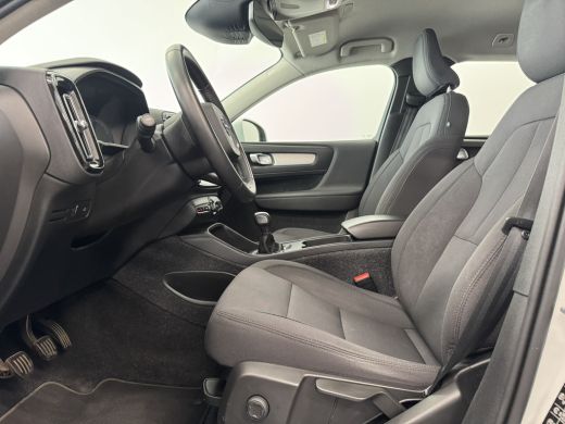 Volvo  XC40 T2 Momentum | Achteruitrijcamera | Apple Carplay/Android Auto|telefoonintegratie premium | Cruise... ActivLease financial lease