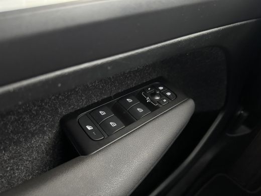 Volvo  XC40 T2 Momentum | Achteruitrijcamera | Apple Carplay/Android Auto|telefoonintegratie premium | Cruise... ActivLease financial lease