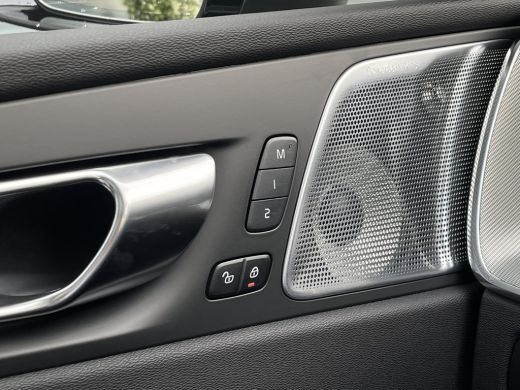 Volvo  XC60 2.0 T8 Polestar Engineered | Bowers&Wilkins | HUD | 360 Camera | Trekhaak | ActivLease financial lease