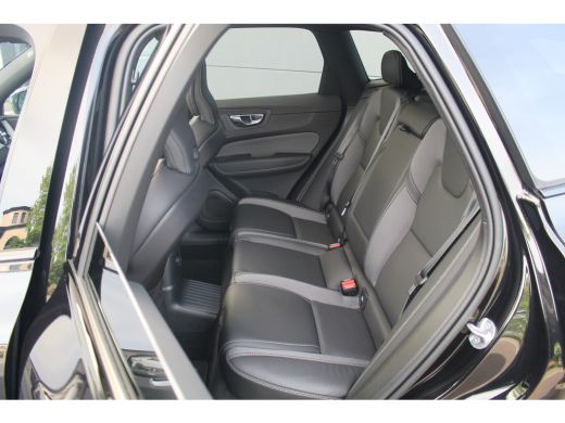 Volvo  XC60 2.0 T8 Plug-in Hybrid AWD Plus Black Edition | Pano | 21"LMV | Pilot Assist | 360 CAM | Keyless |... ActivLease financial lease
