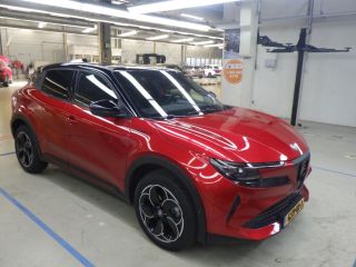Alfa Romeo Junior Elettrica Speciale 54 kWh | Sabelt Sportstoelen | LED-Matrix | Pack Techno | Pack Sport | Elektr...