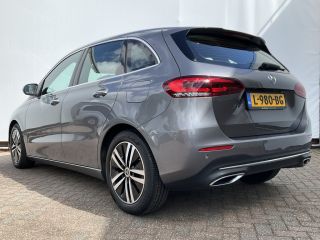 Mercedes B-Klasse 180 Business Solution Luxury Automaat Pano Leder Adap.Cruise Vol Opties!